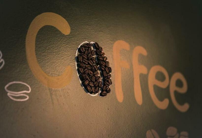 Lira Holiday Apartments