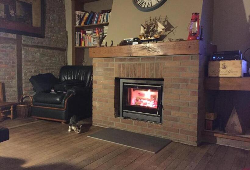 פנסיון Au Fil De L Eau