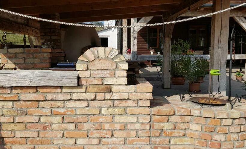 بنسيون Bársonyberek Vendégház Bakony