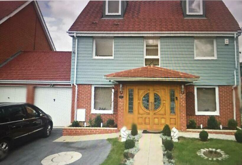 Пансион Benjamin Guest House