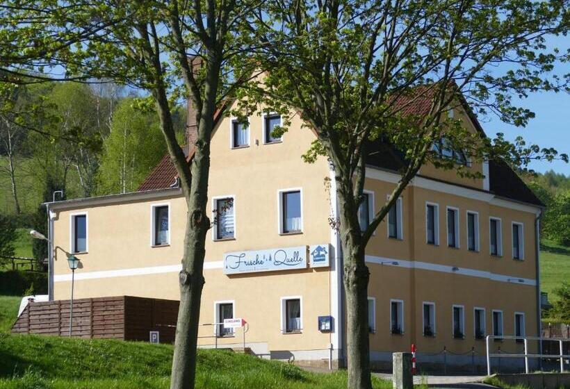 פנסיון „frische Quelle“ Jonsdorf