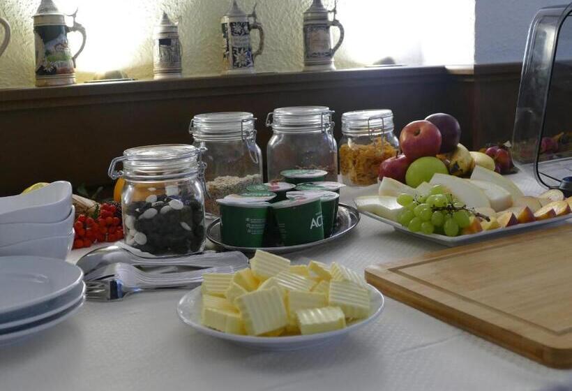 פנסיון „frische Quelle“ Jonsdorf