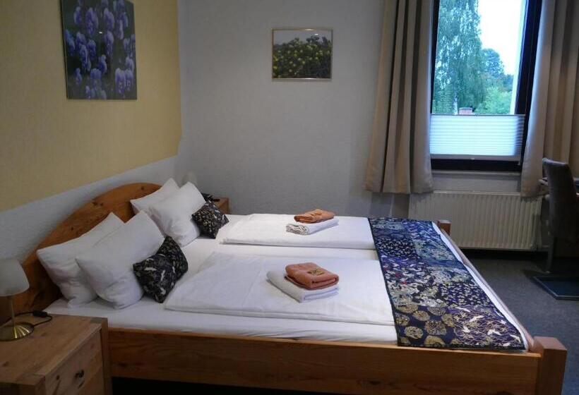 פנסיון „frische Quelle“ Jonsdorf