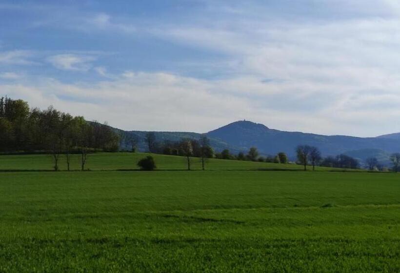 פנסיון „frische Quelle“ Jonsdorf