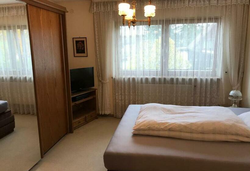 膳宿费 Gemütliches Gästehaus!