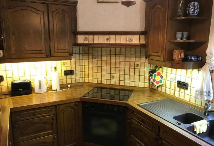 膳宿费 Gemütliches Gästehaus!