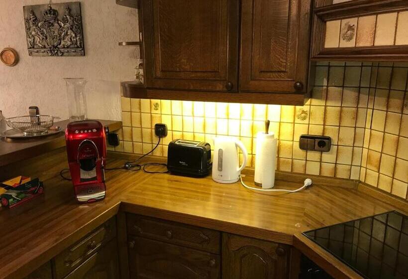 膳宿费 Gemütliches Gästehaus!