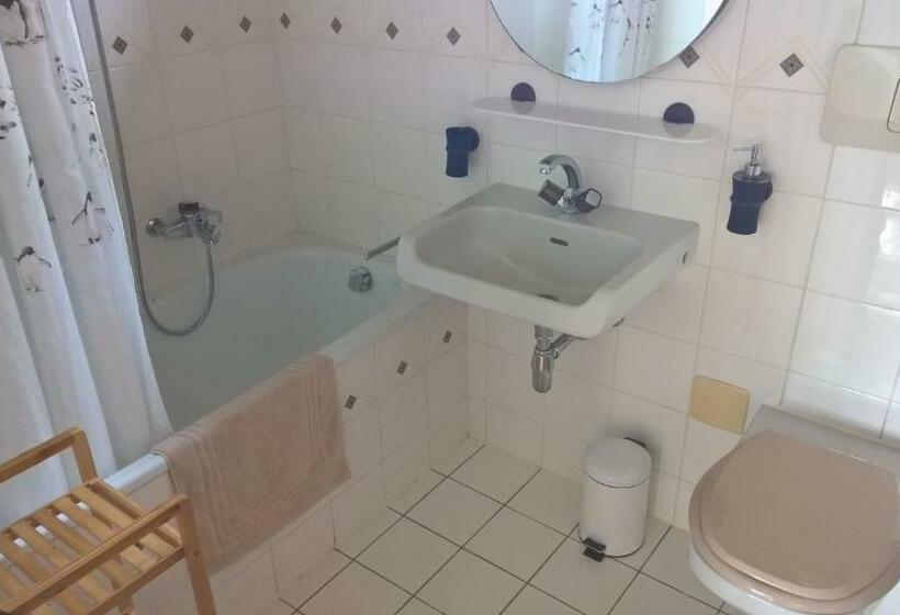 פנסיון Guest House La Sereine