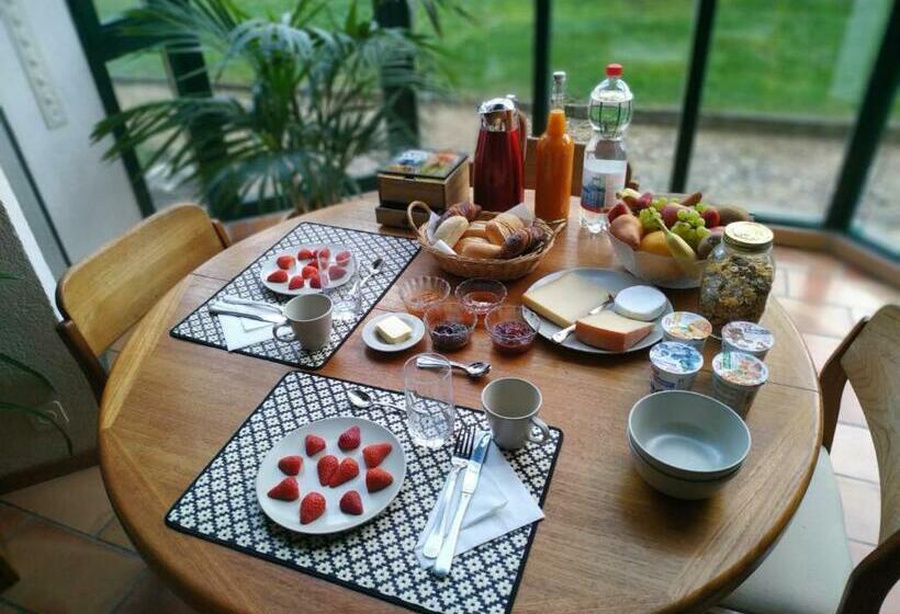 פנסיון Guest House La Sereine