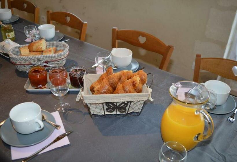 بنسيون La Perronière