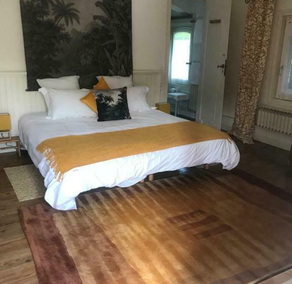 بنسيون Les Chênes