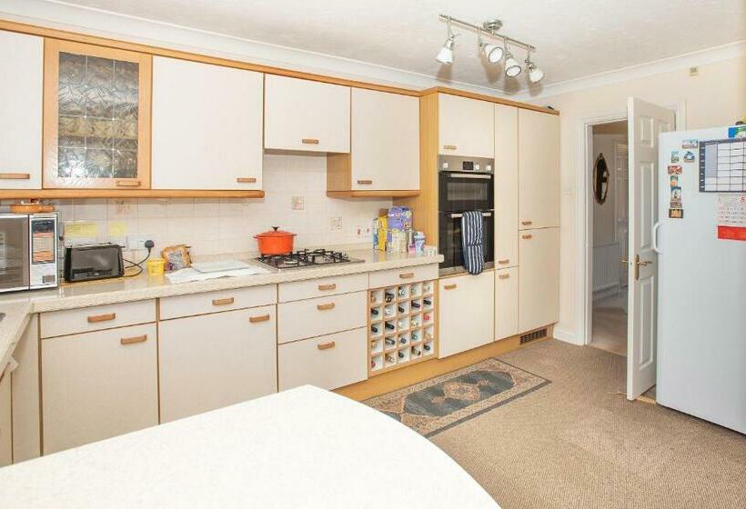 פנסיון Luxury House In Warsash