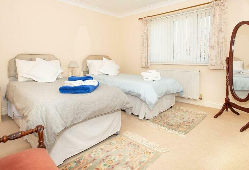 פנסיון Luxury House In Warsash