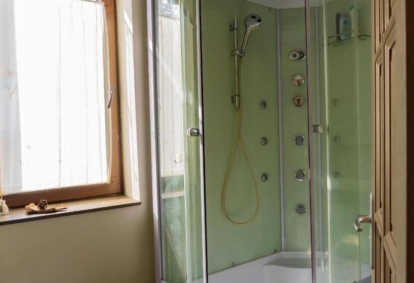 膳宿费 Mantara Vendégház