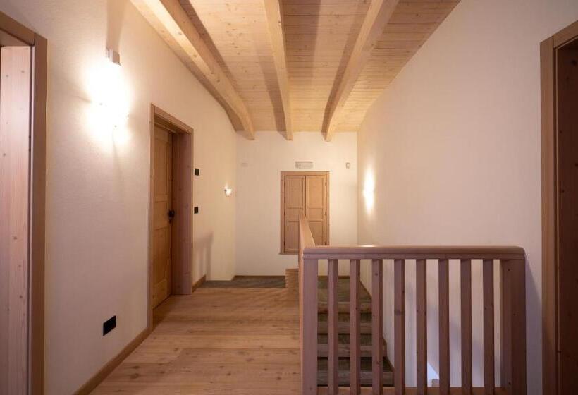 펜션 Marzia Lounge