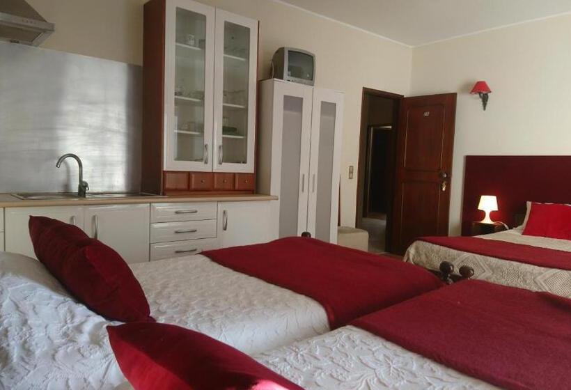 פנסיון Residencia Marto