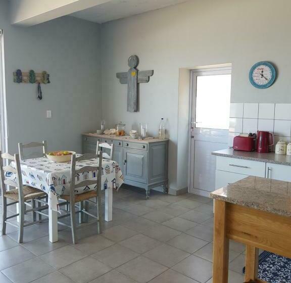 بنسيون The Boathouse