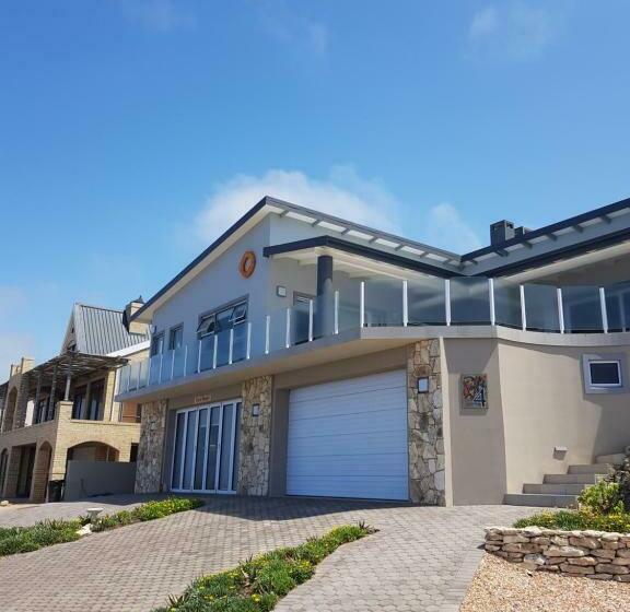 بنسيون The Boathouse