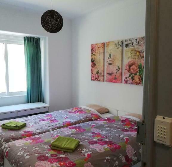 هاستل Bed&shower Moscavide  Self Check In