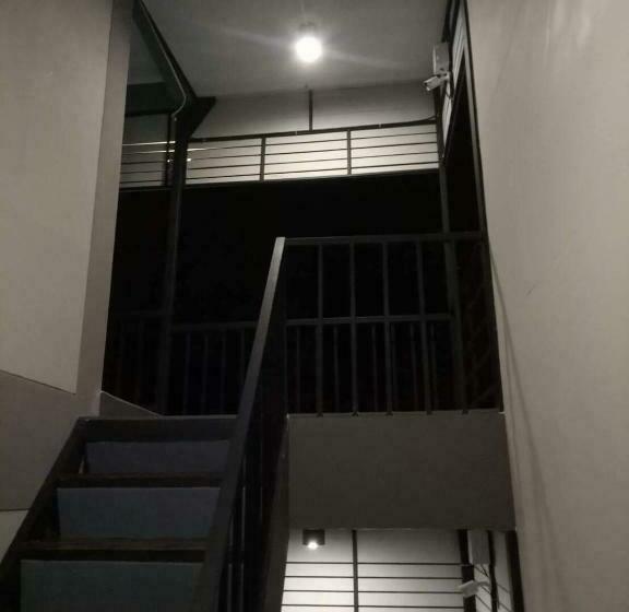 هاستل Room62