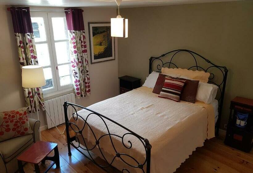 צימר Auberge Henri Iv