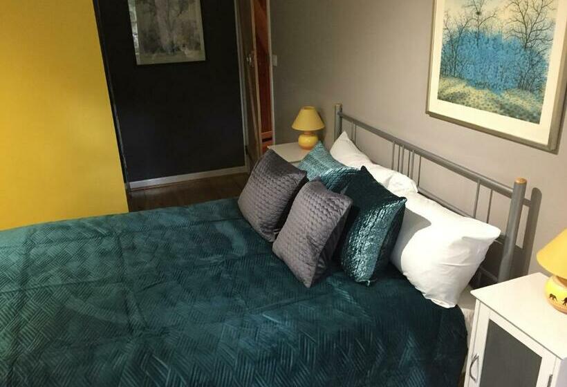 צימר Auberge Henri Iv