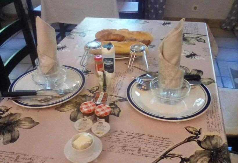 צימר Auberge Henri Iv