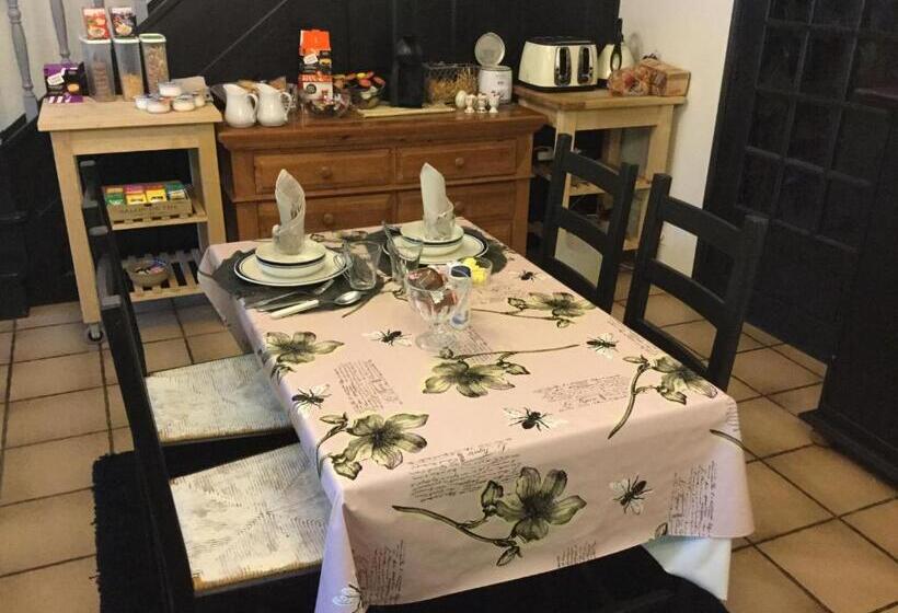 צימר Auberge Henri Iv