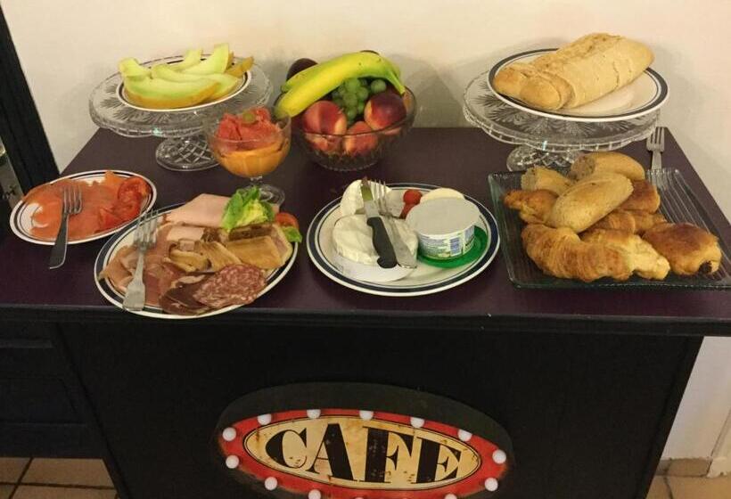 צימר Auberge Henri Iv