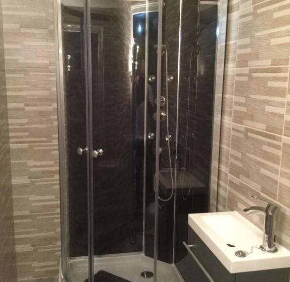 צימר Auberge Henri Iv