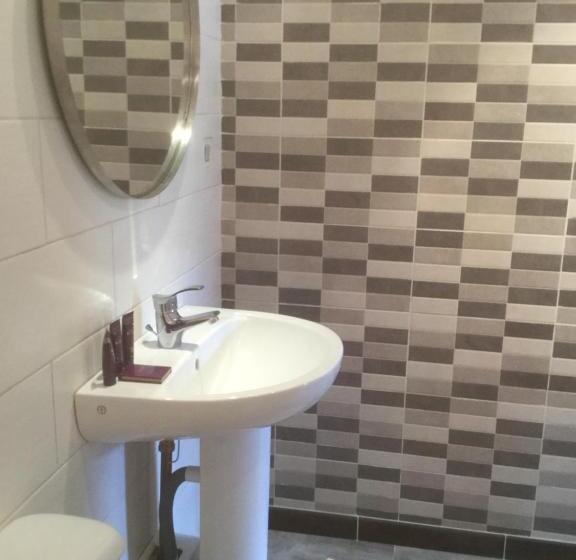 צימר Auberge Henri Iv