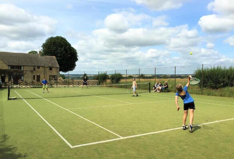 مبيت وإفطار Banbury Hill Farm