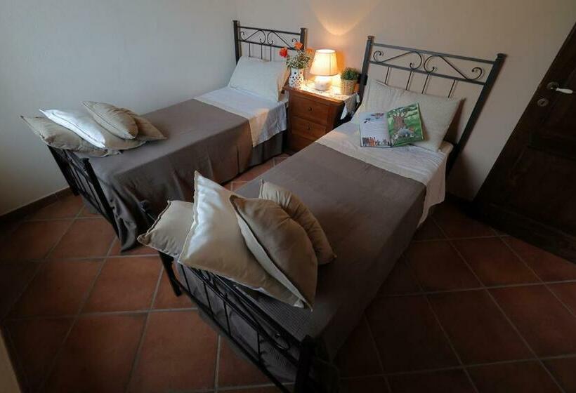 مبيت وإفطار La Cascina Nel Bosco