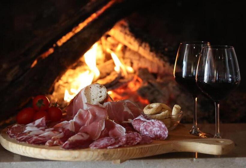 مبيت وإفطار La Cascina Nel Bosco