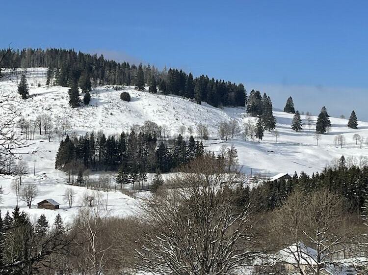 مبيت وإفطار La Ferme De Jean Entre Lacs Et Montagnes