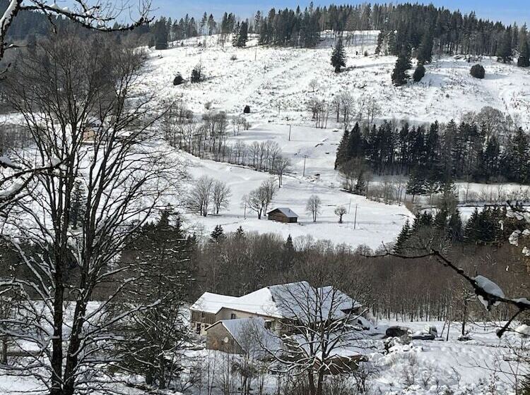 민박 La Ferme De Jean Entre Lacs Et Montagnes