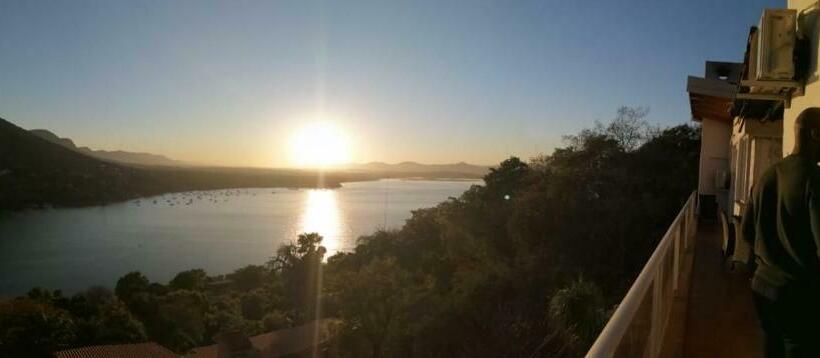 مبيت وإفطار Letamong