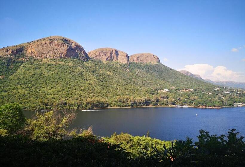 مبيت وإفطار Letamong