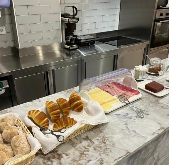 住宿加早餐  Nova Delpa Al