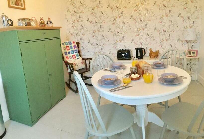 Bed and Breakfast Puffin Cottage