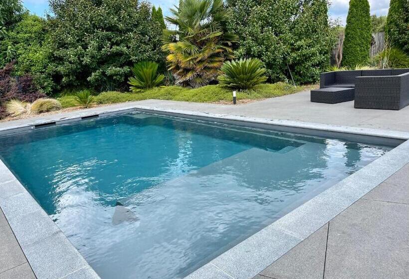 Cedar Park Bed & Breakfast