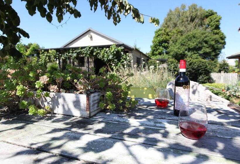 Cedar Park Bed & Breakfast