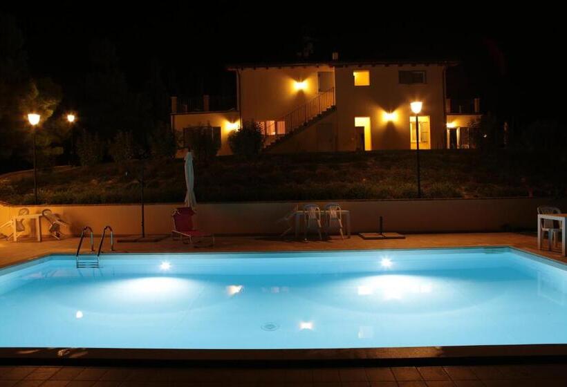 فندق Agriturismo Terra Dei Falchi