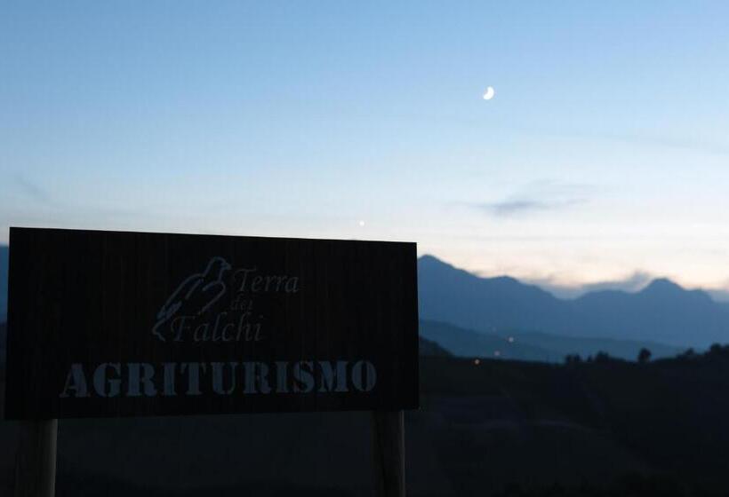 فندق Agriturismo Terra Dei Falchi