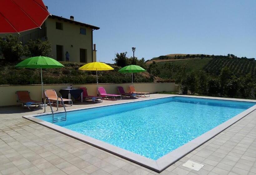 فندق Agriturismo Terra Dei Falchi