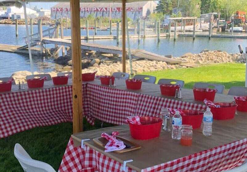 هتل Harbor View Landing