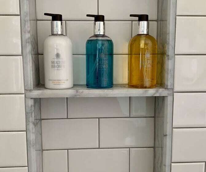 هتل Harbor View Landing