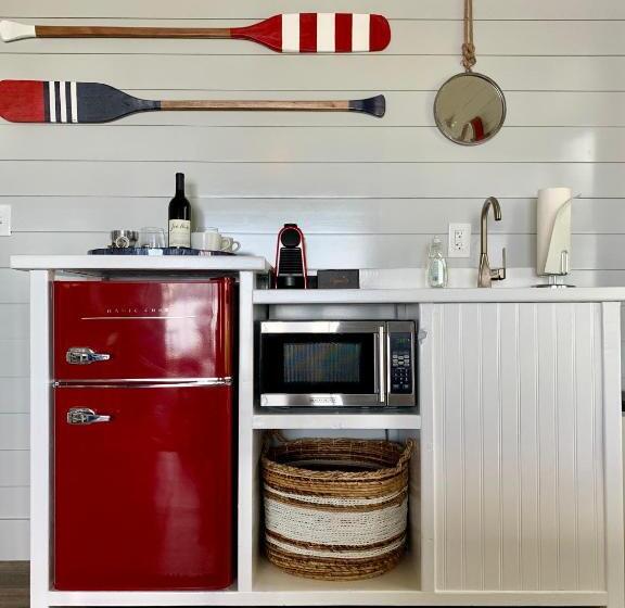 هتل Harbor View Landing