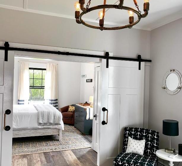 هتل Harbor View Landing