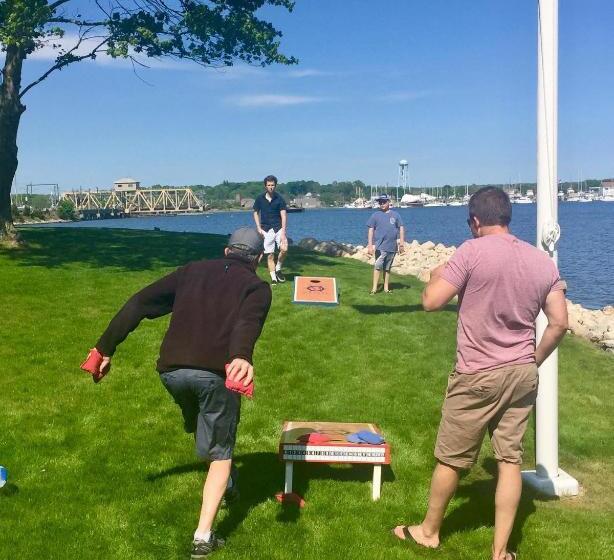 هتل Harbor View Landing